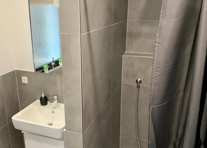 Fair, University, Bvb Apartment