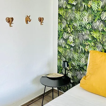 Fair, University, Bvb 公寓