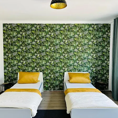 Fair, University, Bvb