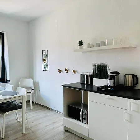 Fair, University, Bvb Appartement *